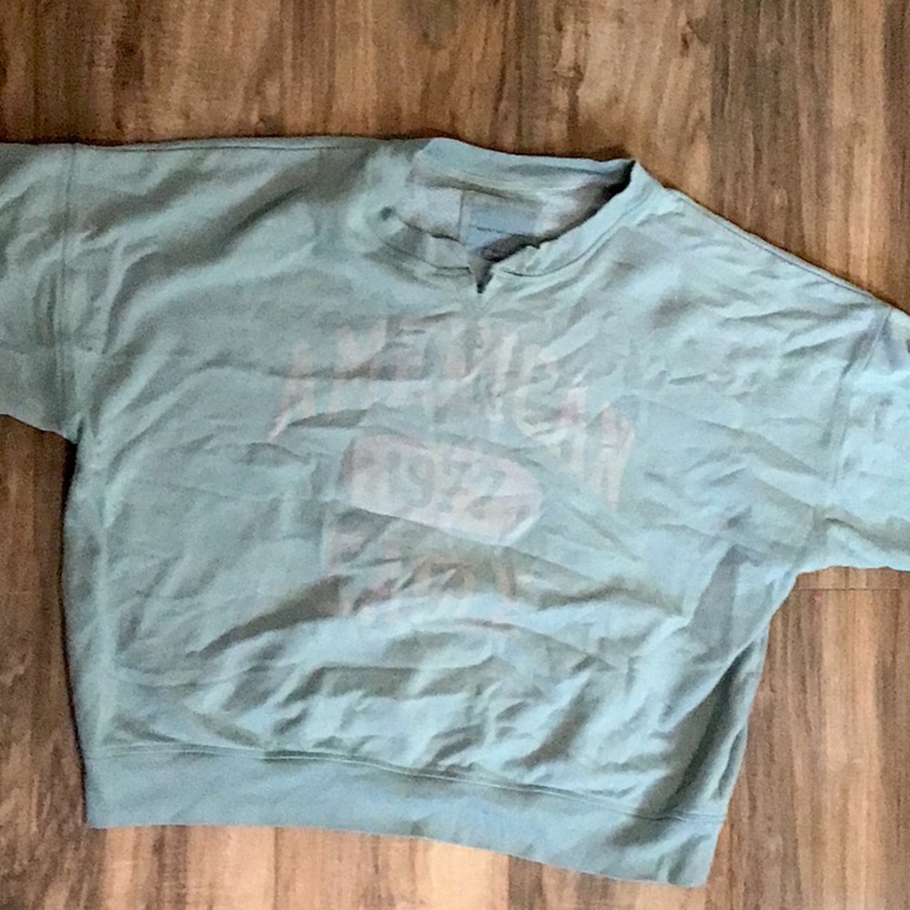 AMERICAN EAGLE turquoise sweatshirt